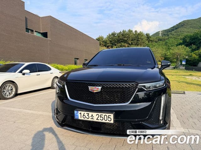 Cadillac XT6